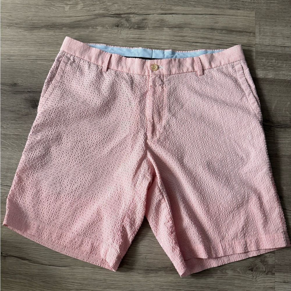 Peter Millar Featherweight Pink & White Striped Shorts Size 34